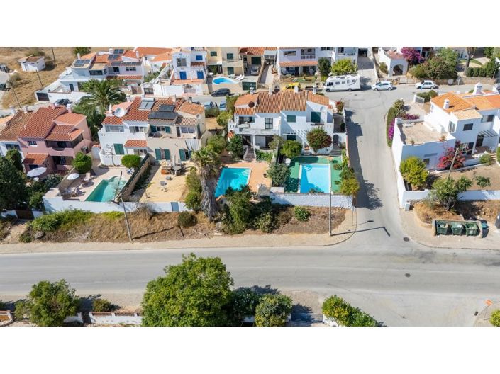 Image No.28-4 Bed House for sale