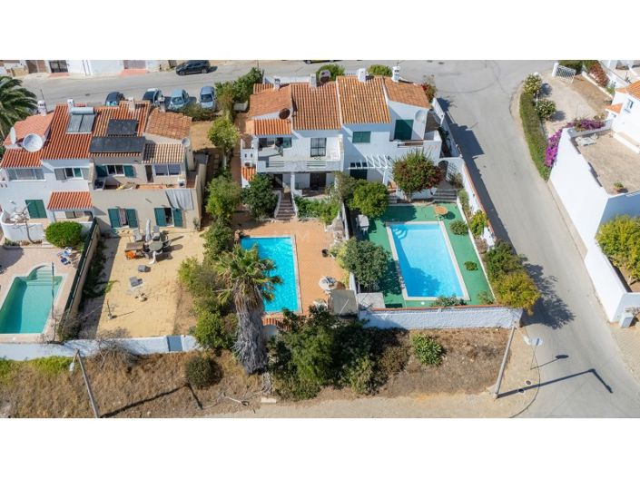 Image No.29-4 Bed House for sale