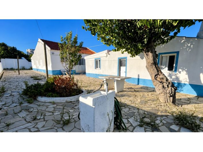 Image No.9-5 Bed House for sale