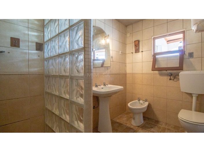 Image No.21-2 Bed House for sale