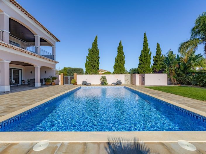 Image No.2-5 Bed House for sale