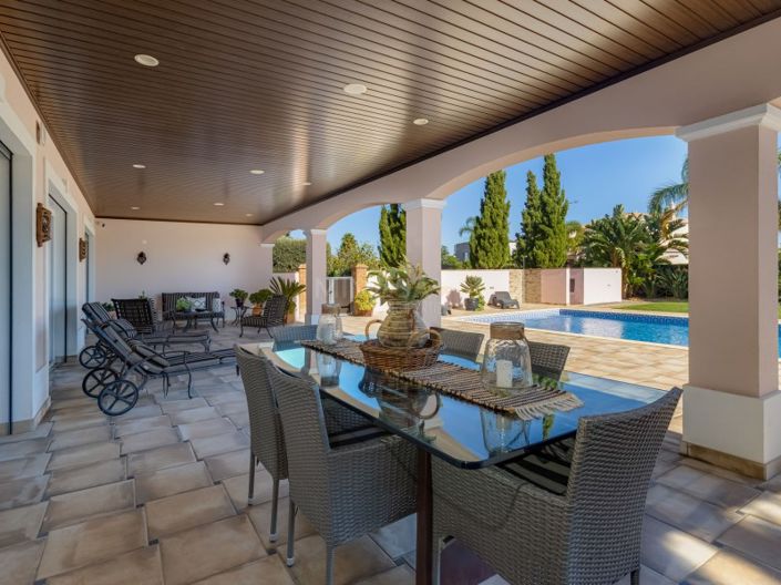 Image No.5-5 Bed House for sale