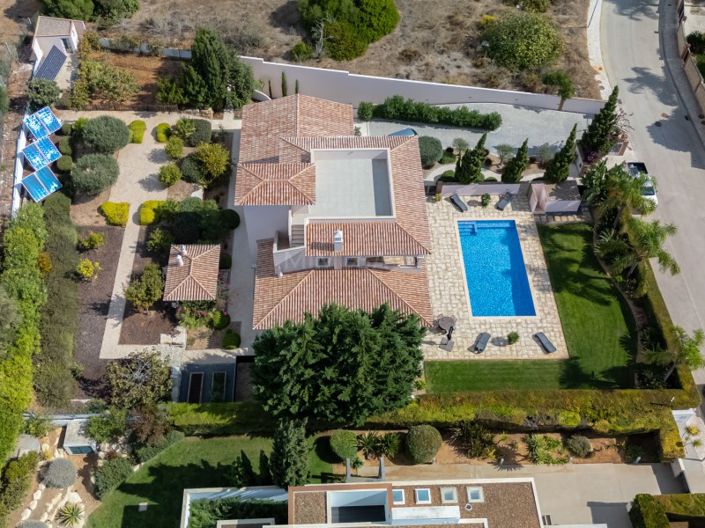 Image No.53-5 Bed House for sale
