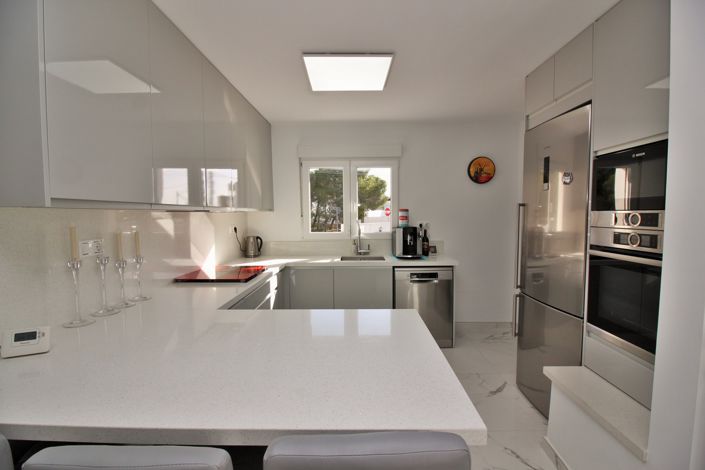 Image No.10-2 Bed Villa for sale