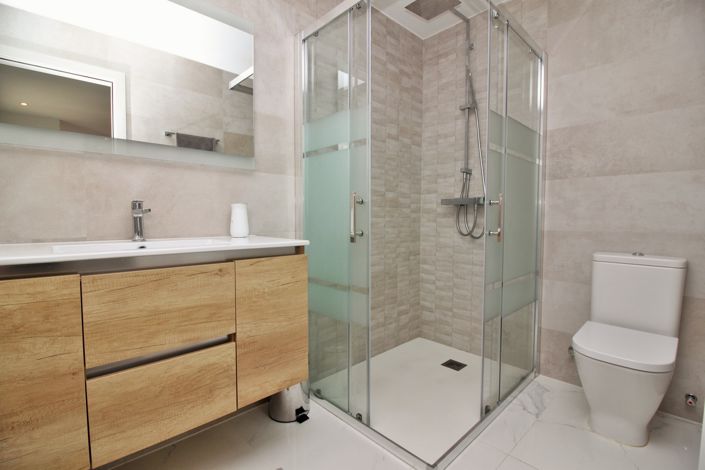 Image No.13-2 Bed Villa for sale