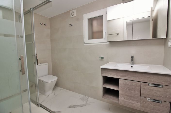 Image No.18-2 Bed Villa for sale