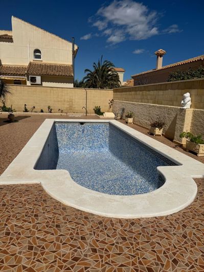 Image No.2-4 Bed Villa for sale