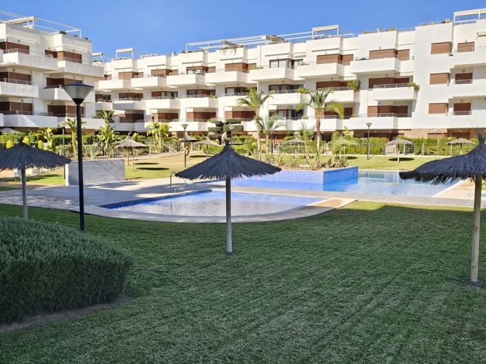 Image No.1-Appartement de 2 chambres à vendre à Cabo Roig