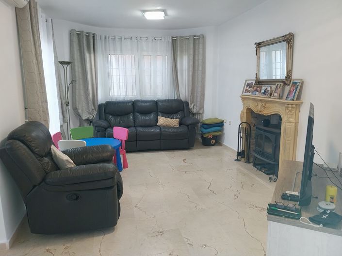 Image No.7-3 Bed Townhouse for sale