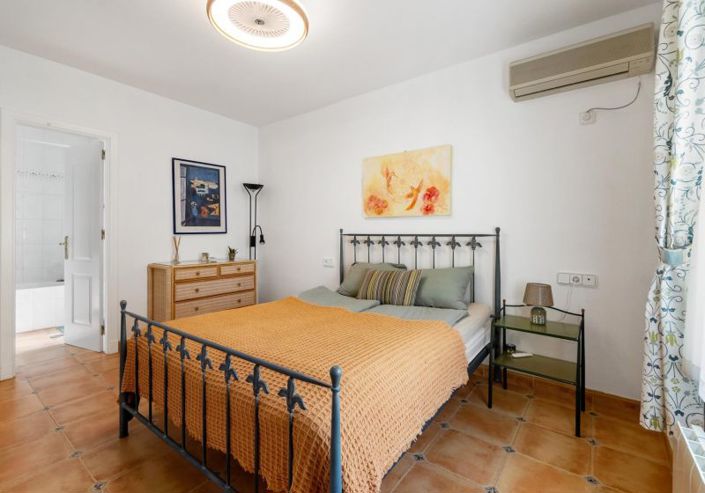 Image No.14-4 Bed Villa for sale