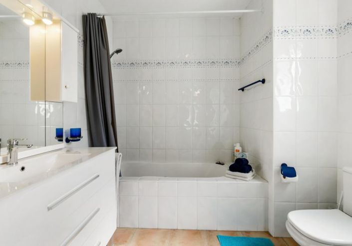 Image No.15-4 Bed Villa for sale