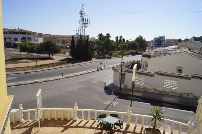 Image No.14-3 Bed Apartment for sale