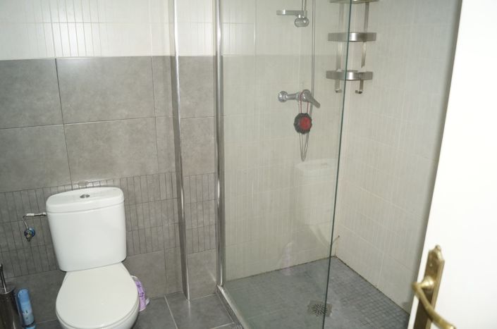 Image No.9-3 Bed Apartment for sale