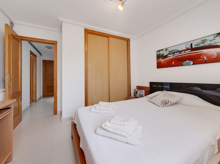 Image No.10-3 Bed Townhouse for sale