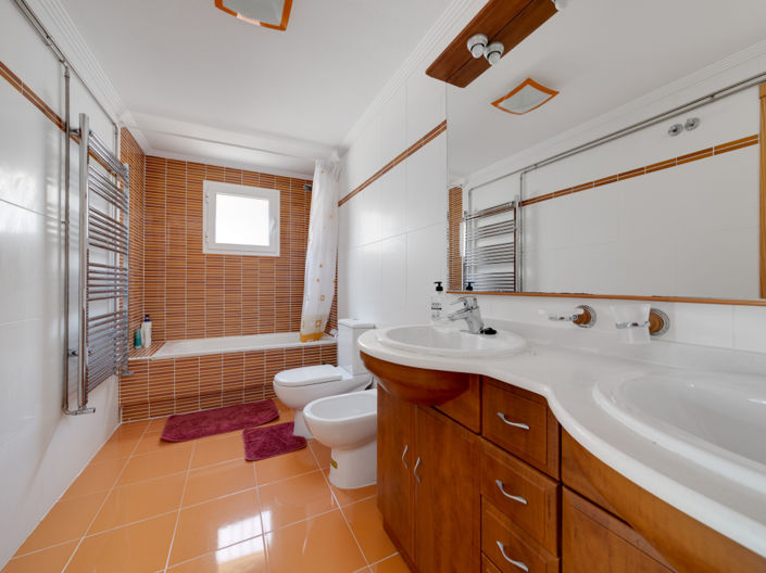 Image No.14-3 Bed Townhouse for sale