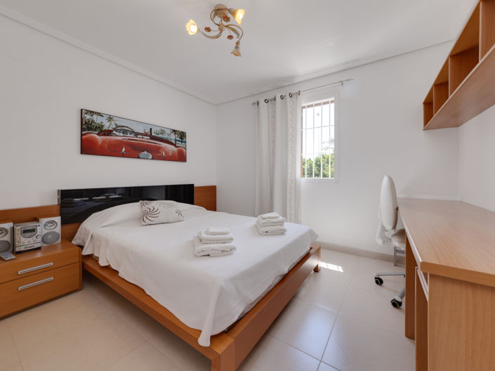 Image No.9-3 Bed Townhouse for sale