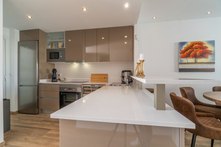 Image No.3-3 Bed Apartment for sale