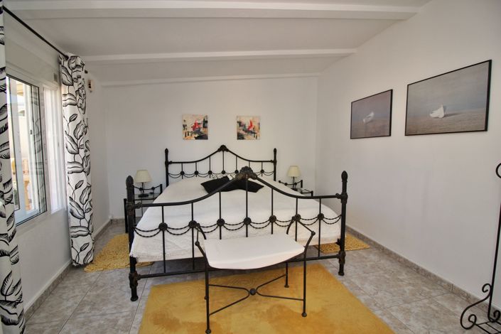 Image No.34-4 Bed Villa for sale