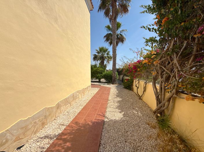 Image No.11-3 Bed Villa for sale
