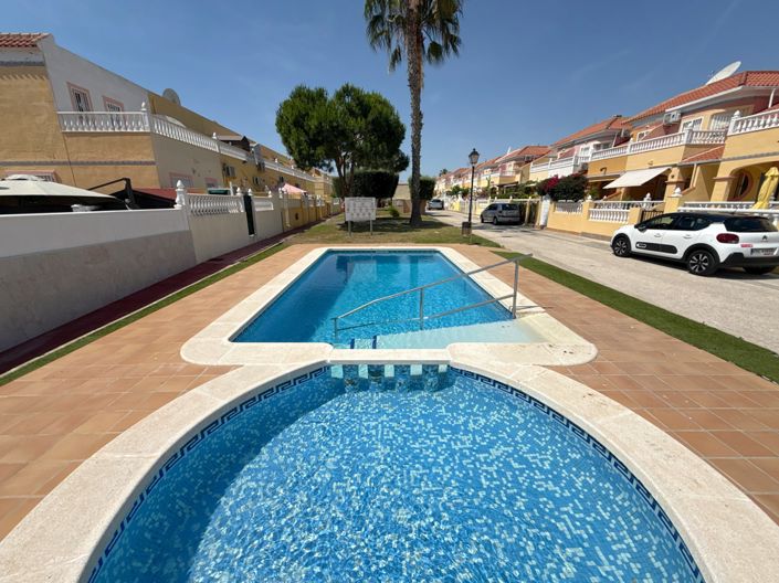 Image No.34-3 Bed Villa for sale