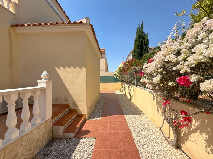 Image No.37-3 Bed Villa for sale