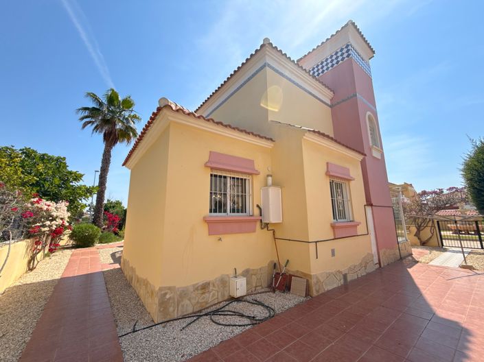 Image No.8-3 Bed Villa for sale