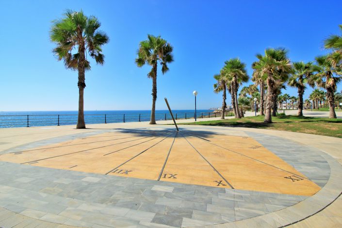 Image No.30-2 Bed Townhouse for sale