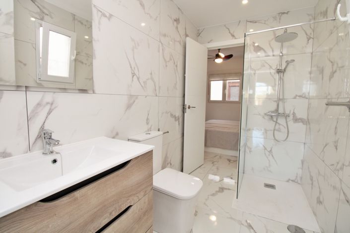 Image No.11-1 Bed Apartment for sale