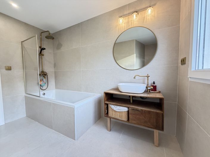 Image No.16-6 Bed Villa for sale