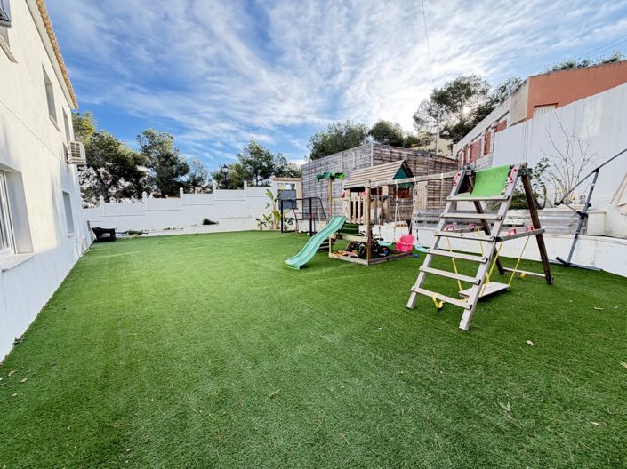 Image No.29-6 Bed Villa for sale