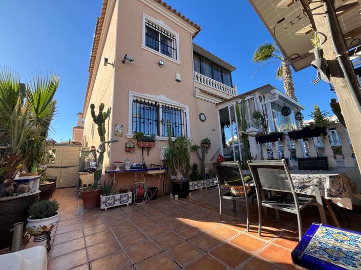 Image No.1-Villa de 2 chambres à vendre à La Zenia