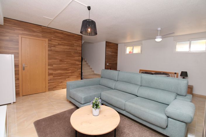 Image No.39-4 Bed Townhouse for sale