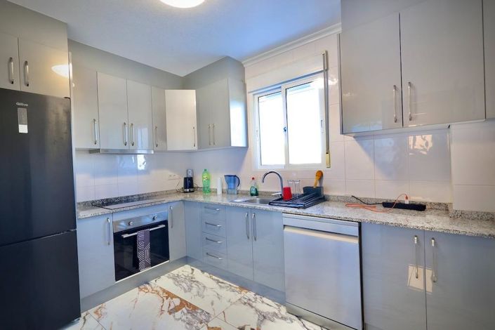 Image No.4-4 Bed Villa for sale