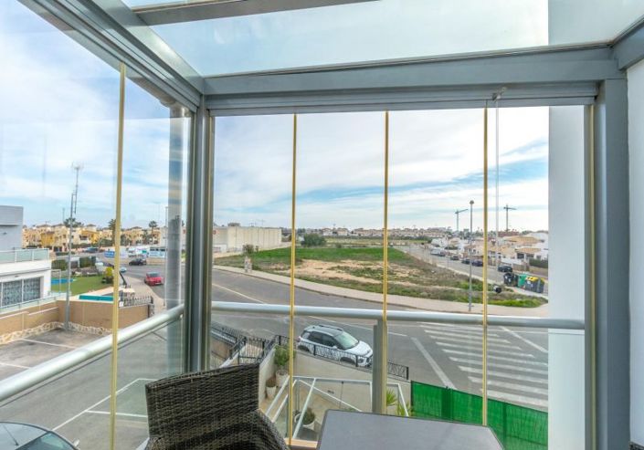 Image No.20-3 Bed Townhouse for sale