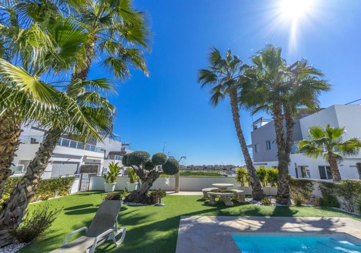 Image No.39-3 Bed Townhouse for sale