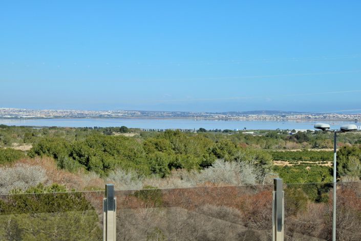 Image No.3-3 Bed Villa for sale