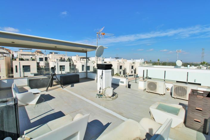 Image No.26-3 Bed Villa for sale