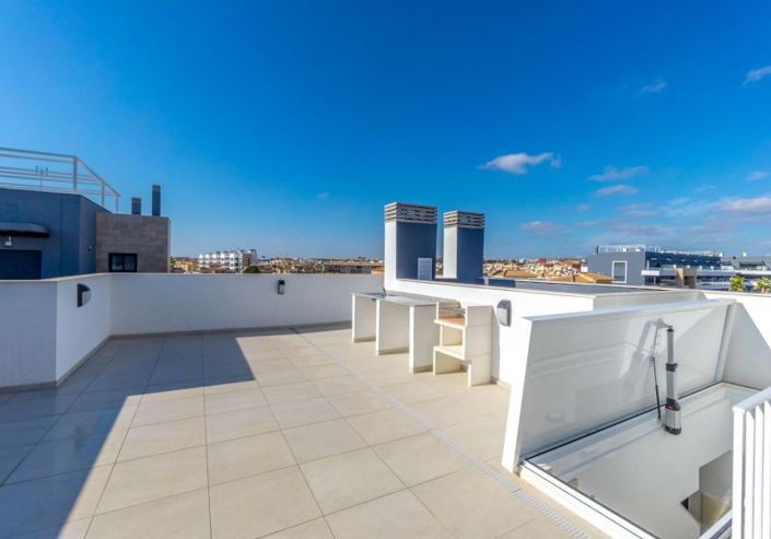 Image No.26-4 Bed Apartment for sale