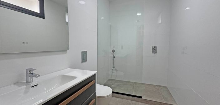 Image No.27-4 Bed Villa for sale