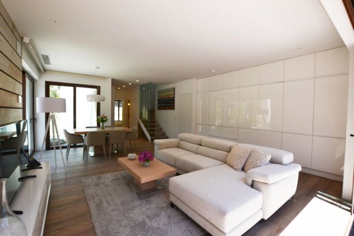 Image No.4-4 Bed Villa for sale