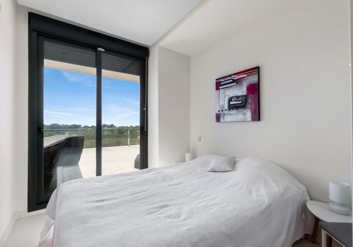 Image No.11-3 Bed Apartment for sale