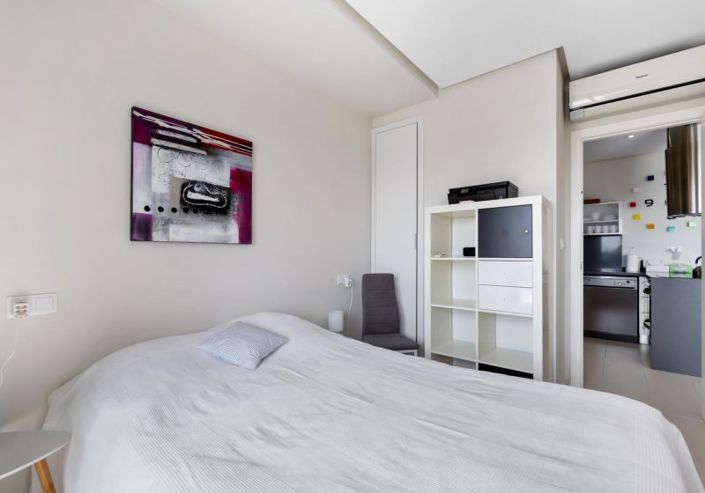 Image No.12-3 Bed Apartment for sale