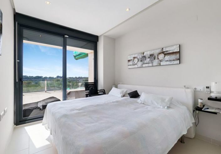 Image No.16-3 Bed Apartment for sale