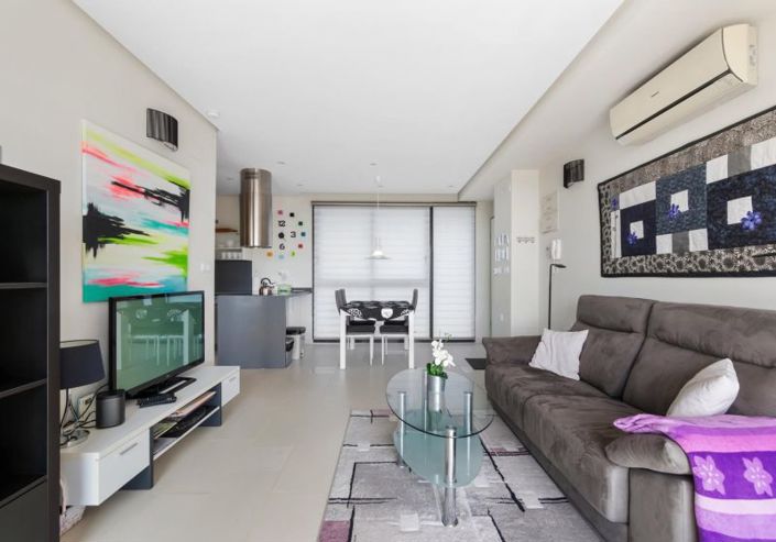 Image No.2-3 Bed Apartment for sale