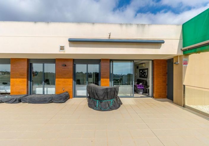 Image No.20-3 Bed Apartment for sale