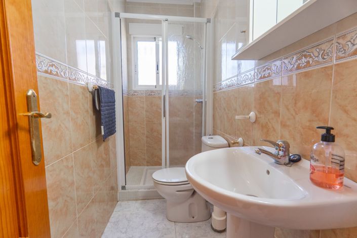 Image No.17-4 Bed Villa for sale