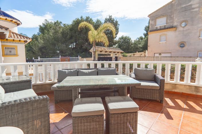 Image No.8-4 Bed Villa for sale