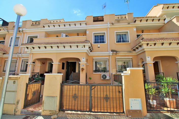 Image No.1-3 Bed Townhouse for sale