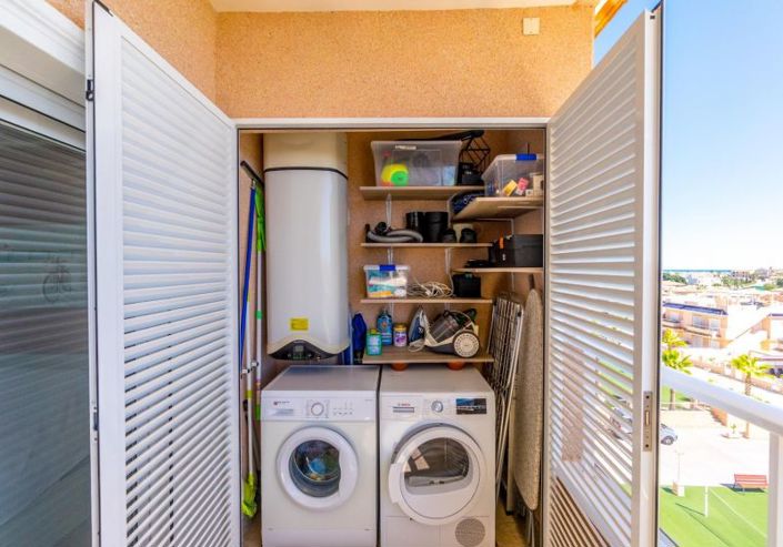 Image No.20-2 Bed Apartment for sale