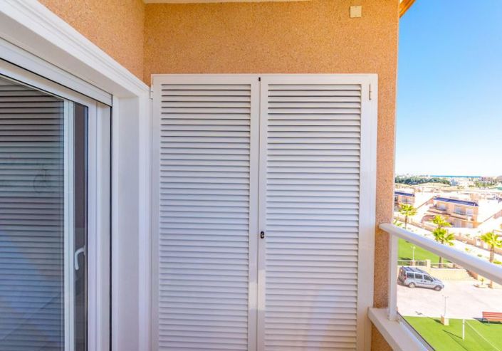 Image No.21-2 Bed Apartment for sale